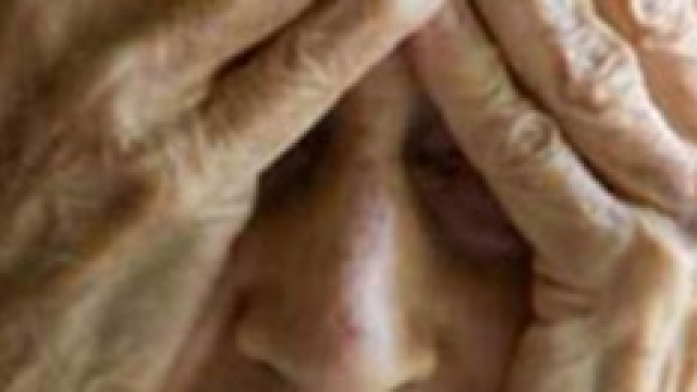 Signora anziana disperata dopo il raggiro