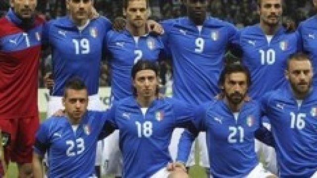 Foto di rito della nazionale italiana.