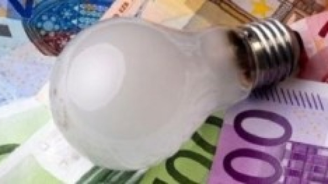 Estate e bolletta della luce, come risparmiare