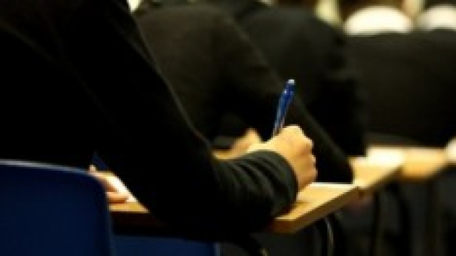 Correzioni modello A1 per abilitati Tfa: nota Miur