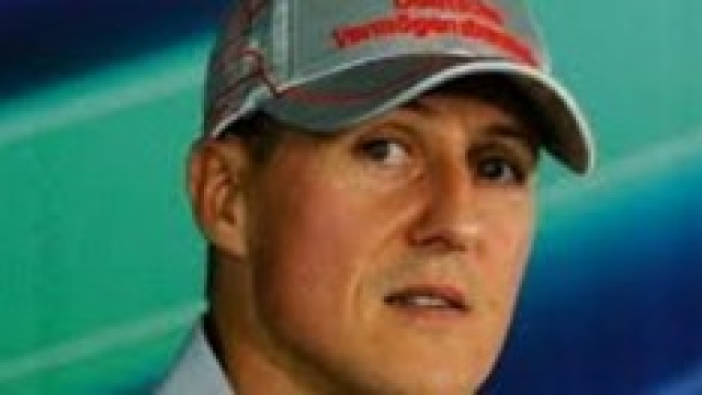 Schumacher si sveglia dal coma.