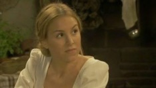 Il Segreto: Alfonso tradisce Emilia con Adolfina