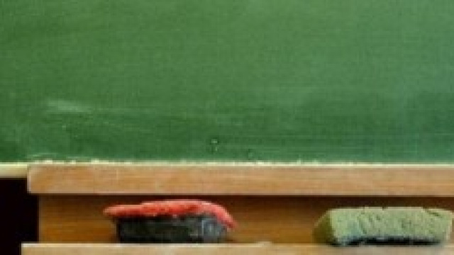 Scuola: iscrizione graduatorie di istituto 2014