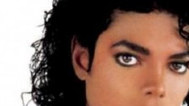 Michael Jackson guadagna 700 mln di dollari.