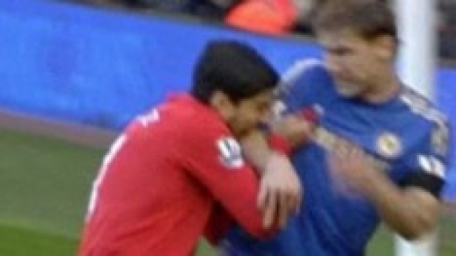 Lunga squalifica in arrivo per Suarez