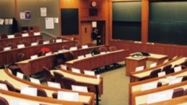 Tfa: chiarimenti test preselettivo, domande, prove