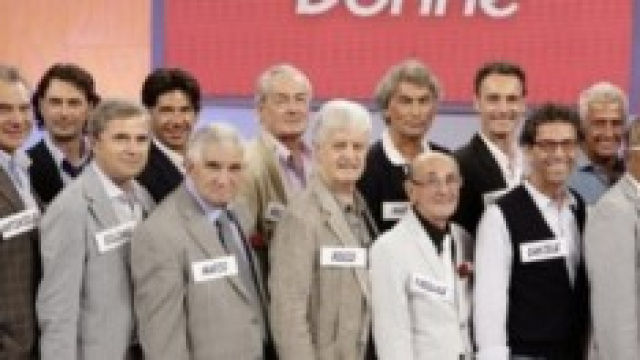 Trono Over alla frutta per il popolo di internet