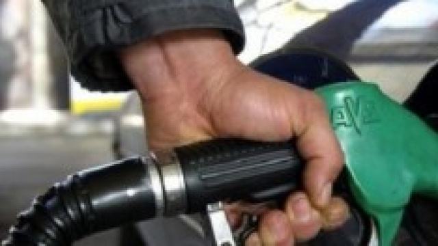 Prezzi carburanti in aumento