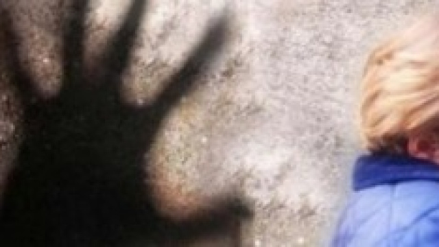 Processo per padre che abusava della figlia