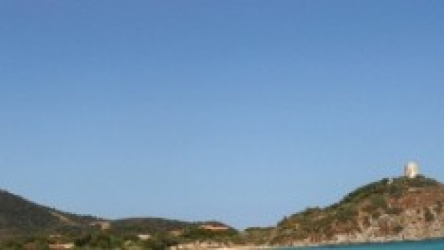 CHIA, SPIAGGIA E MARE IN PROVINCIA DI CAGLIARI