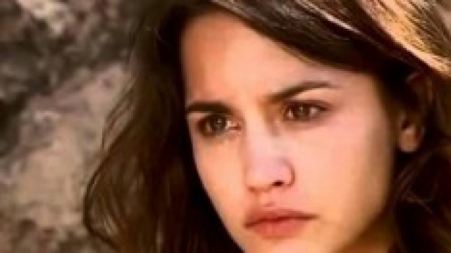 L'attrice Megan Montaner (Pepa)