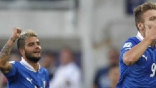 Immobile e Insigne trascinano l'Italia