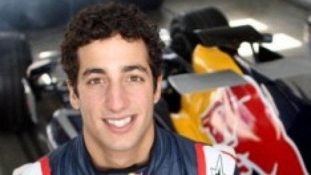 Ricciardo con la sua monoposto Red Bull