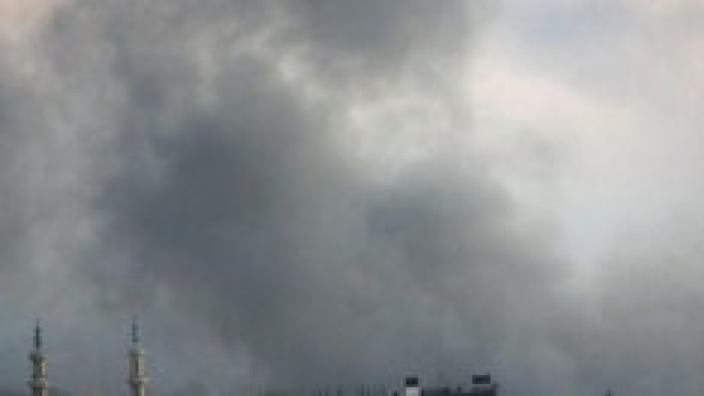 Continuano bombardamenti su Gaza.