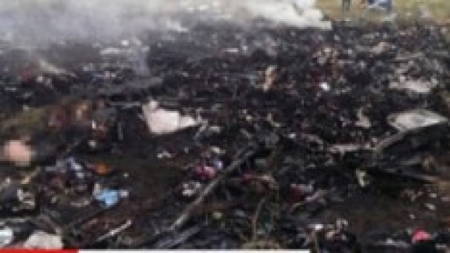 Le immagini del disastro aereo