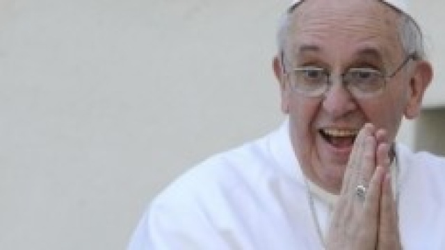 Papa Francesco durante un incontro col pubblico