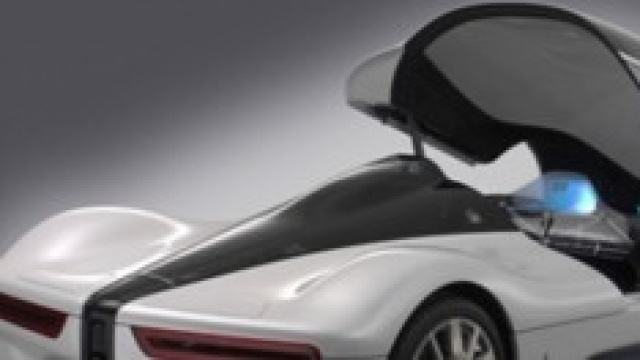 Dal 2035 le auto che si guidano sole.
