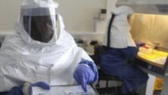 Operatori sanitari in Africa Occidentale.