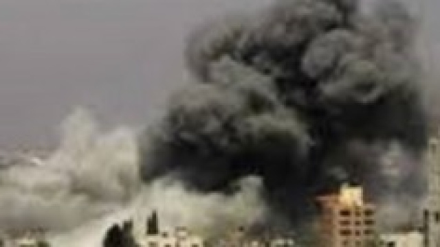Gaza: bombardamenti senza tregua.