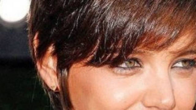 Katie Holmes pixie cut   