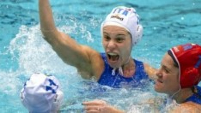 Pallanuoto Europei 2014, il Setterosa ai quarti