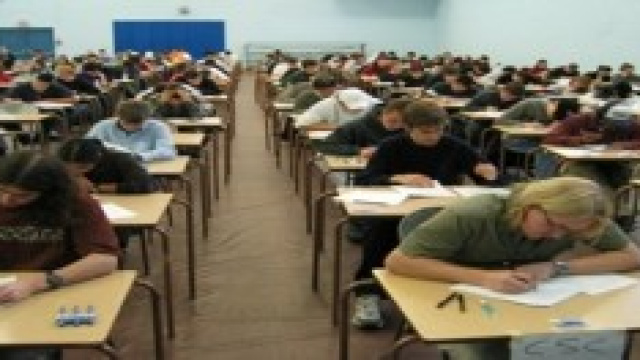 Scuola, immissioni in ruolo 2014: MIUR vs MEF