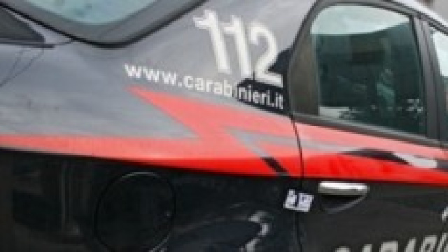 Un'auto dei carabinieri in azione