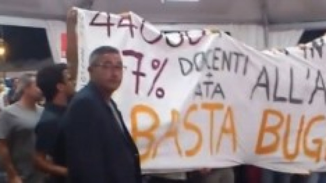 Scuola, Miur, docenti precari e supplenze brevi