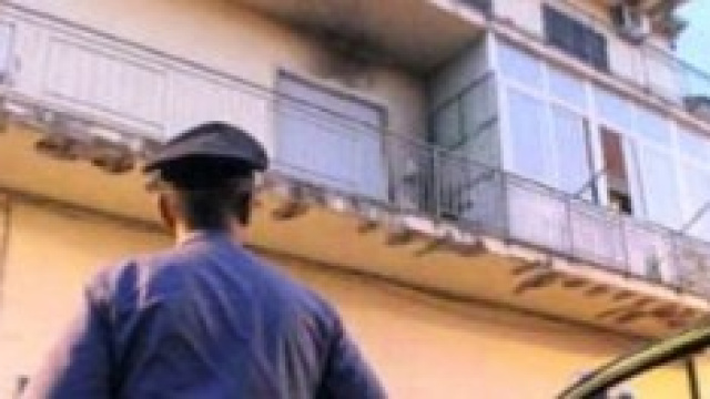 Il balcone da cui l'uomo ha agito