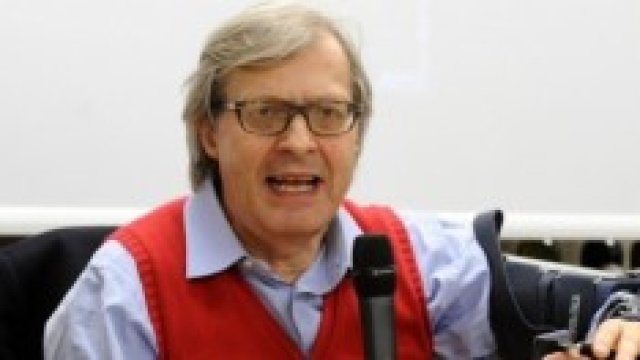 Incidente d'auto per Vittorio Sgarbi