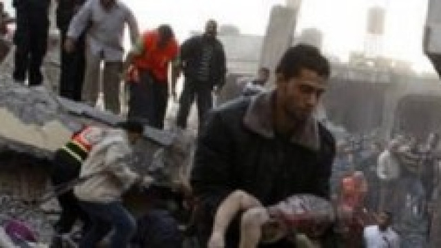 Bambini vittime dei bombardamenti su Gaza