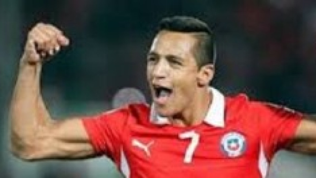 Alexis Sanchez con la maglia del Cile