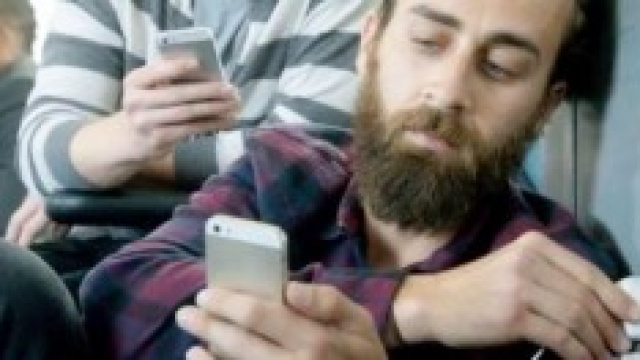 Samsung ridicolizza Apple con uno spot