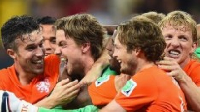 La gioia Krul e compagni dopo la vittoria