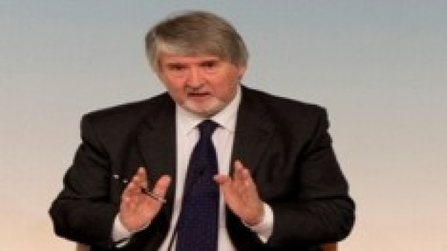 Pensione anticipata 2014, Poletti al lavoro 