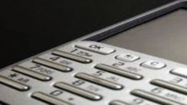 Tim e Vodafone servizi a pagamento.