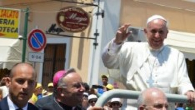 Ior, Papa Francesco chiede il 'cambiamento'