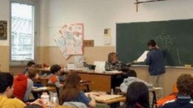 Miur, scuola, stipendi e scatti di anzianit&agrave; 2012