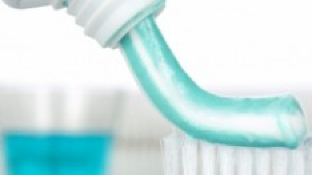 Triclosan, sostanza cangerogena nel dentifricio