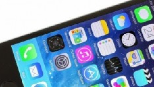 iPhone 5S, 5C, 5, 4S: promozione agosto 2014