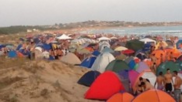 Campeggi abusivi sulle piagge 