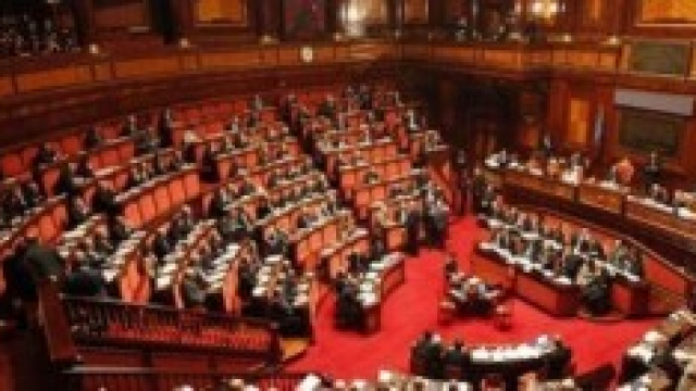 Miur, scuola, stipendi docenti e scatti anzianit&agrave;