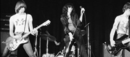 Ramones en concierto en el a&ntilde;o 1976.