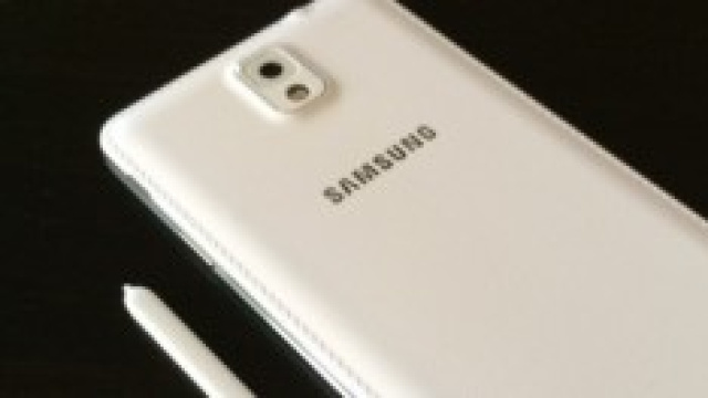 Galaxy Alpha, in vendita il nuovo smartphone