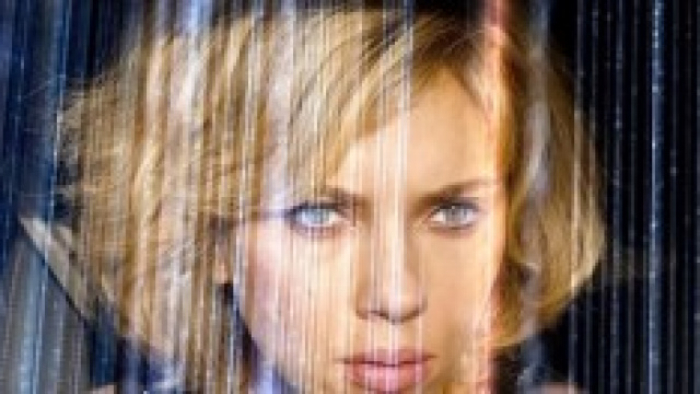 Lucy (Scarlet Johansson) in una scena del film