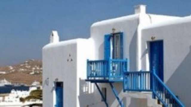 Mykonos una foto delle particolari costruzioni.