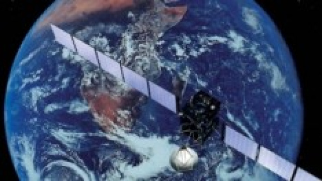 Rosetta sullo sfondo del pianeta Terra