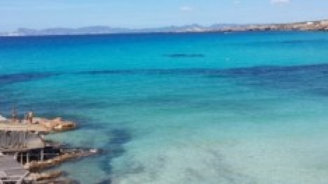 Formentera e il mare di Cala Saona  