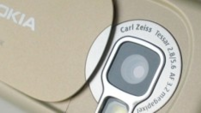 Licenziata per selfie hot: succede in Svizzera