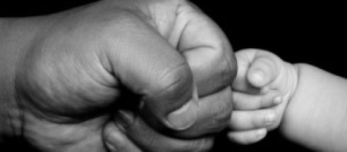 foto das m&atilde;os pai e filho